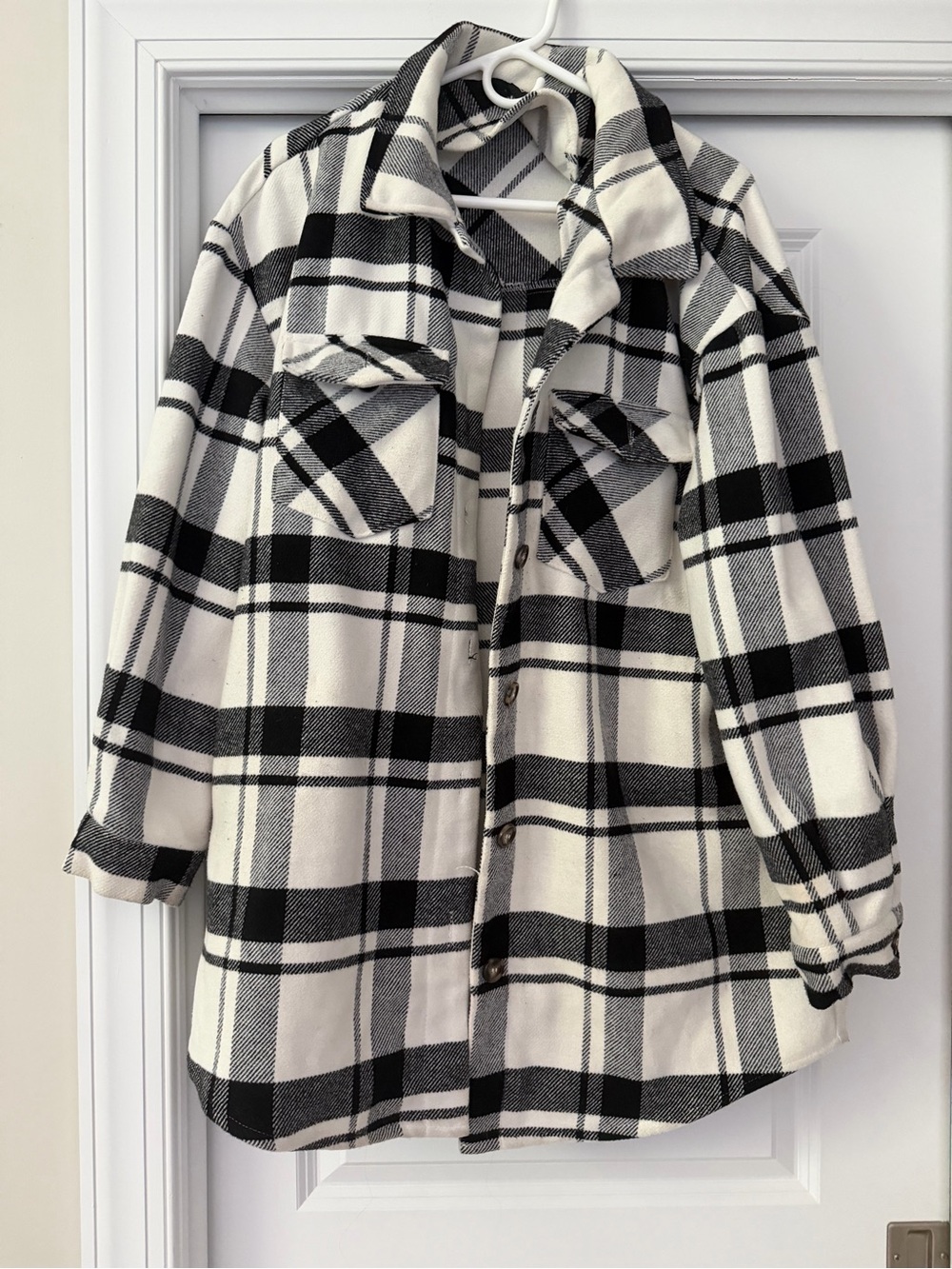 Love Tree black and white jacket size large